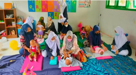 Optimalisasi Perkembangan Motorik Bayi Dengan Baby Gym Didesa Pesantren Tembelang Jombang
